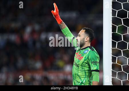 David Ospina Torhüter der napolischen Gesten während des Fußballspiels der italienischen Meisterschaft Serie A zwischen AS Roma und SSC Napoli am 24. Oktober 2021 im Stadio Olimpico in Rom, Italien - Foto: Federico Proietti/DPPI/LiveMedia Stockfoto