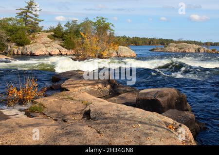 Burleigh Falls Peterborough County, Ontario, Kanada. Felsen bei den Burleigh Falls im Kawartha District. Stockfoto