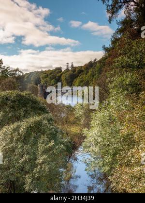 Craigellachie Bridge wurde 1814 in Morayshire, Schottland, Großbritannien fertiggestellt Stockfoto