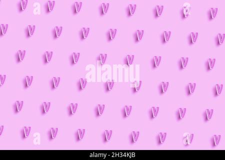 Nu-Zeichen. Nu-Buchstabe, griechisches Alphabet-Symbol, Rosa minimaler Hintergrund Stockfoto