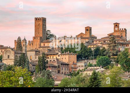 Rocca Viscontea (Schloss Visconti) von Castell'Arquato in Emilia-Romagna, Italien Stockfoto