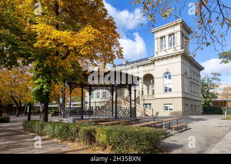 Letensky zamecek (1863, V.I. Ullmann), Letenske sady, Letna, Praha, Ceska republika / Letna sommerhouse, Letna Orchards, Prag, Tschechische republik Stockfoto