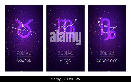 Set aus drei Karten mit Tierkreiszeichen, astrologischen Konstellationen und handgezeichneten Schriftzügen gegen den Sternenhimmel. Sammlung der Erdelem Stock Vektor