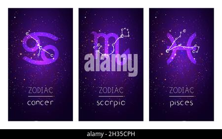 Set aus drei Karten mit Tierkreiszeichen, astrologischen Konstellationen und handgezeichneten Schriftzügen gegen den Sternenhimmel. Sammlung der Wasserelem Stock Vektor