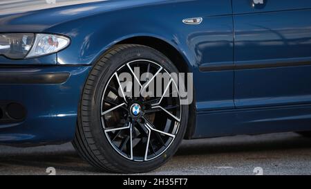 BMW E46 M3 mit neuen schönen Leichtmetallfelgen. Volos, Griechenland Stockfoto