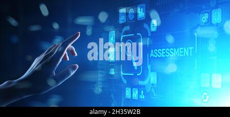 Assessment-Analyse Business-Analytics-Evaluation misst Technologiekonzept. Stockfoto