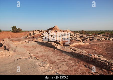 Mohenjo daro Ruinen schließen Indus Fluss in Larkana Bezirk, Sindh, Pakistan Stockfoto