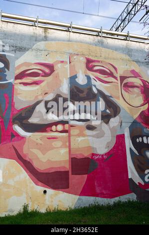Europa, Italien, Lombardei, Mailand, Bezirk Ortica. Street Art mit Wandmalereien aus dem OR.Me Ortica Memoria Projekt. Gewidmet den Musikern Ornella Van Stockfoto