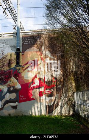 Europa, Italien, Lombardei, Mailand, Bezirk Ortica. Street Art mit Wandmalereien aus dem OR.Me Ortica Memoria Projekt. Gewidmet den Musikern Ornella Van Stockfoto