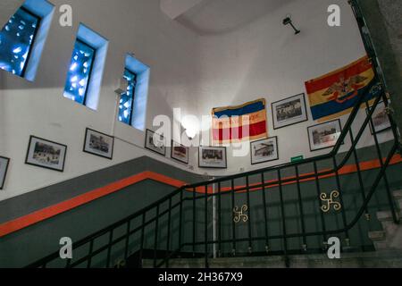 Bukarest, Rumänien, 23. August 2009: Triumphbogen Binnenmuseum - Wahrzeichen in der rumänischen Hauptstadt Bukarest. Stockfoto