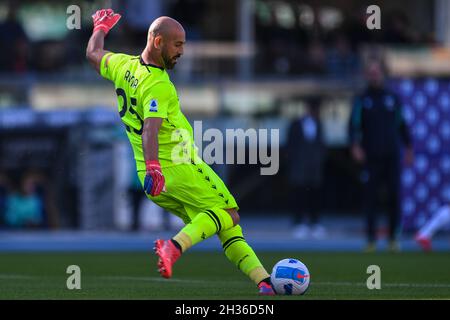 Verona, Italien. Okt. 2021. Pepe Reina (SS Lazio) während Hellas Verona FC vs SS Lazio, italienische Fußballserie A Spiel in Verona, Italien, Oktober 24 2021 Quelle: Independent Photo Agency/Alamy Live News Stockfoto