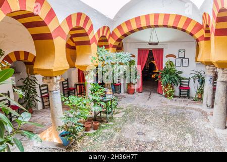 CORDOBA, SPANIEN - 4. NOVEMBER 2017: Tablao Flamenco Arte y Sabores de Cordoba, Flamenco-Kulturzentrum im Zentrum von Cordoba Stockfoto