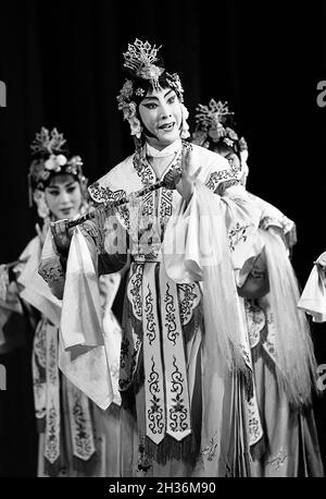 PEKING OPERA kombiniert Musik-Pantomime-Tanz und Gesangsdarbietung Stockfoto