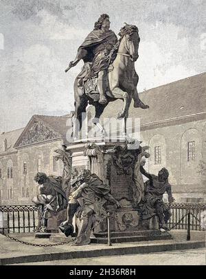 Die Reiterstatue von Friedrich Wilhelm, Kurfürst von Brandenburg, ist eine bronzene Reiterstatue, die vor dem Schloss Charlottenburg in Berlin installiert wurde / das Reiterstandbild von Friedrich Wilhelm, Kurfürst von Brandenburg ist ein bronzenes Reiterstandbild vor dem Schloss Charlottenburg in Berlin, Deutschland, Historisch, historisch, Digitale verbesserte Reproduktion eines Originals aus dem 19. Jahrhundert / digitale Reproduktion einer Originalvorlage aus dem 19. Jahrhundert, koloriert, koloriert, koloriert, handkoloriert, Handkolorierung, handfarbig, farbig Stockfoto