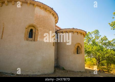 Apsen der Kirche Nuestra Señora de la Asuncion. Aldealengua de Pedraza, Provinz Segovia, Castilla Leon, Spanien. Stockfoto