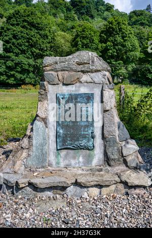 Denkmal für polnische Soldaten, Matrosen und Flieger, die während des Zweiten Weltkriegs im Castle Menzies in Highland Perthshire, Schottland, Großbritannien, stationiert waren Stockfoto