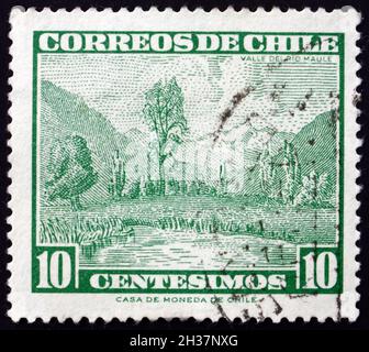 CHILE - UM 1962: Eine in Chile gedruckte Briefmarke zeigt Maule River Valley, Landscape, um 1962 Stockfoto