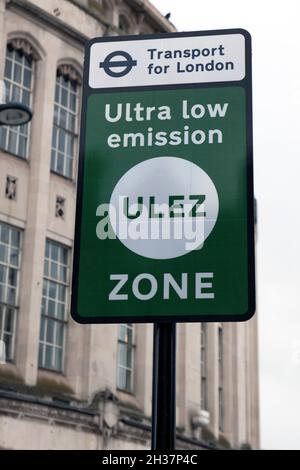 ULEZ wird am 25. Oktober 2021 an der Kreuzung mit Rushy Green in Lewisham auf die South Circular Road (A205) ausgeweitet, jedoch nicht auf die. Stockfoto