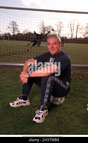 11. November 1998; Liverpool, England; WALTER SMITH, EVERTON Manager Portrait auf dem Bellefield Training Ground Stockfoto