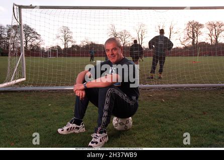 11. November 1998; Liverpool, England; WALTER SMITH, EVERTON Manager Portrait auf dem Bellefield Training Ground Stockfoto