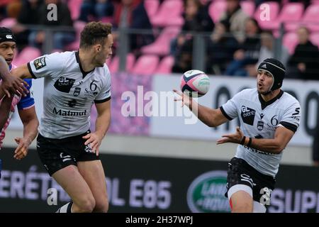 Paris, Frankreich. Oktober 2021. DYLAN KRETIST Lyon Flanker in Aktion während der französischen Rugby-Meisterschaft Top 14 zwischen Stade Francais und Lyon im Jean Bouin Stadium - Frankreich.Stade Francais gewann 23:18 (Bild: © Pierre Stevenin/ZUMA Press Wire) Stockfoto