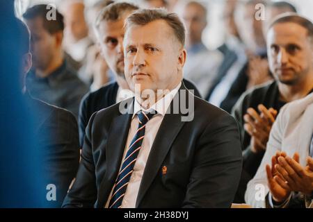 Warschau, Polen. Oktober 2021. Cezary Kulesza Präsident des Polnischen Fußballverbands gesehen während ESA LAB18 - Training für den polnischen Fußball PKO Ekstraklasa und First League Clubs im Marschall Jozef Pilsudski Legia Warsaw Municipal Stadium. Kredit: SOPA Images Limited/Alamy Live Nachrichten Stockfoto