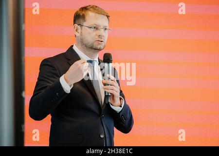 Warschau, Polen. Oktober 2021. Olivier Jarosz von Club Affairs gesehen während ESA LAB18 - Training für polnischen Fußball PKO Ekstraklasa und First League Clubs im Marschall Jozef Pilsudski Legia Warschau Municipal Stadium. Kredit: SOPA Images Limited/Alamy Live Nachrichten Stockfoto