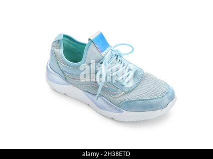 Blauer Sportschuh mit gebundener Spitze auf weißem Hintergrund Stockfoto