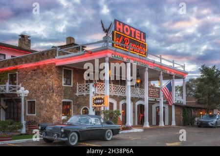 El Rancho Hotel an der historischen Route 66 in Gallup, New Mexico, USA. Stockfoto