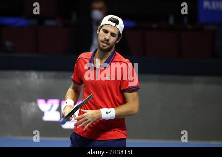 St. Petersburg, Russland. Oktober 2021. Karen Chatschanov aus Russland in Aktion gesehen Karen Chatschanov, Andrey Rublev aus Russland gegen Daniil Golubev, Jewgeni Tiurnev aus Russland bei den St. Petersburg Open, Tennisturnier 2021 in der Sibur Arena.Endergebnis: (Karen Chatschanov, Andrey Rublev 2 - 0 Daniil Golubev, Evgenii Tiurnev) Kredit: SOPA Images Limited/Alamy Live News Stockfoto