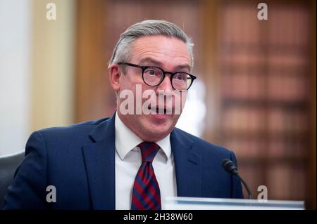 Washington, Vereinigte Staaten Von Amerika. Oktober 2021. Al Schmidt, Stadtkommissar, Board of Elections, City of Philadelphia, erscheint am Dienstag, den 26. Oktober 2021, im Russell Senate Office Building in Washington, DC, vor einem Senatsausschuss für Regeln und Verwaltung zu einer Anhörung zur Untersuchung aufkommender Bedrohungen der Wahlverwaltung. Quelle: Rod Lampey/CNP/Sipa USA Quelle: SIPA USA/Alamy Live News Stockfoto