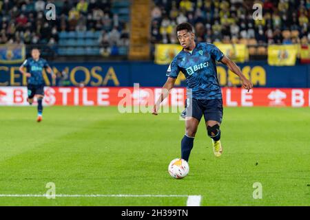 Villarreal, Spanien. Oktober 2021. Anthony Lozano von Cadiz CF in Aktion während der spanischen La Liga, Fußballspiel zwischen Villarreal CF und Cadiz CF im Estadio de la Ceramica. (Endergebnis; Villarreal CF 3:3 Cádiz CF) Credit: SOPA Images Limited/Alamy Live News Stockfoto