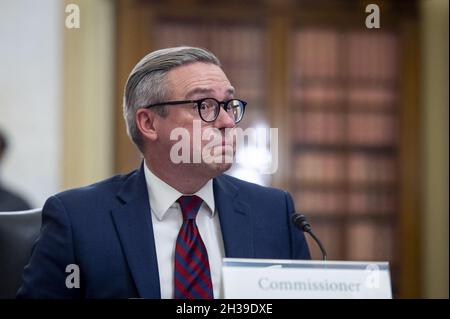 Al Schmidt, Stadtkommissar, Board of Elections, City of Philadelphia, erscheint vor einem Senatsausschuss für Regeln und Verwaltung zu einer Anhörung zur Untersuchung aufkommender Bedrohungen der Wahlverwaltung im Russell Senate Office Building in Washington, DC, USA, Dienstag, 26. Oktober, 2021. Foto von Rod Lampey/CNP/ABACAPRESS.COM Stockfoto