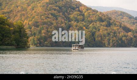 Plitvicer Seen im Nationalpark Kroatien, Herbst Stockfoto