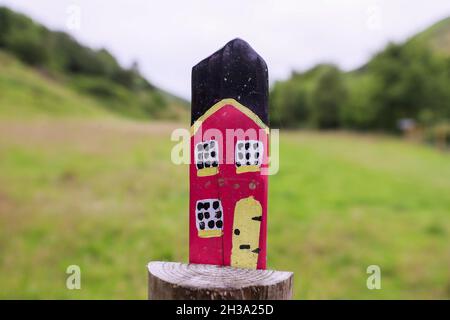 Ronan's Way Wanderwege in den Glen's of Antrim an der Antrim Coast neben Cushendun, Nordirland. Stockfoto