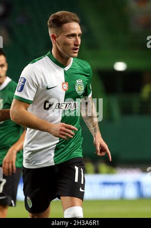 LISSABON, PORTUGAL - 26. OKTOBER: Nuno Santos von Sporting CP in Aktion, während des Allianz Cup-Spiels von Sporting CP und FC Famalicao im Estadio Jose Alvalade am 26. Oktober 2021 in Lissabon, Portugal. (Foto nach MB-Medien) Stockfoto