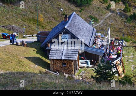 Katringifel (1542 Meter) und (Katrinalm (1393 Meter) in Bad Ischl (Salzkammergut, Bezirk Gmunden, Oberösterreich, Österreich) - Katringifel (1542 Me Stockfoto