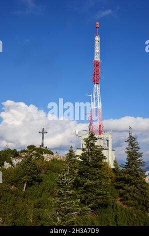 Katringifel (1542 Meter) und (Katrinalm (1393 Meter) in Bad Ischl (Salzkammergut, Bezirk Gmunden, Oberösterreich, Österreich) - Katringifel (1542 Me Stockfoto