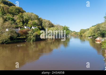 Symonds Yat Westvon Symonds Yat East aus gesehen, einem kleinen Dorf, das den Fluss Wye in Herefordshire überspannt Stockfoto