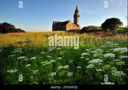 FRANKREICH. FINISTERE (29) BRETAGNE. CALLOT ISLAND. KIRCHE NOTRE DAME Stockfoto