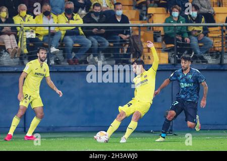 Valencia, Spanien, 26. Oktober 2021, Pau Torres aus Villarreal während des Fußballspiels der spanischen Meisterschaft La Liga zwischen Villareal CF und Cadiz CF am 26. Oktober 2021 im Ceramica Stadium in Valencia, Spanien - Foto: Ivan Terron/DPPI/LiveMedia Stockfoto