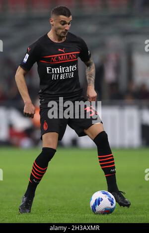 Mailand, Italien, 26. Oktober 2021. Rade Krunic von AC Mailand während der Serie A Spiel bei Giuseppe Meazza, Mailand. Bildnachweis sollte lauten: Jonathan Moscrop / Sportimage Stockfoto