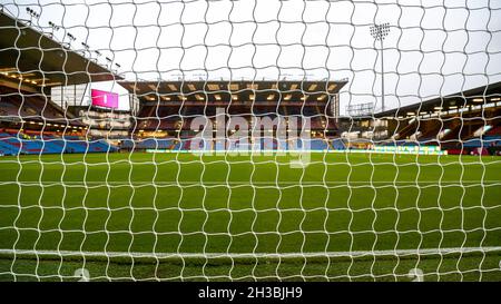 Burnley, Großbritannien. Oktober 2021. Stadionschüsse vor dem Carabao Cup-Spiel zwischen Burnley und Tottenham Hotspur am 27. Oktober 2021 in Turf Moor, Burnley, England. Foto von Sam Fielding/Prime Media Images. Quelle: Prime Media Images/Alamy Live News Stockfoto