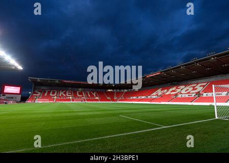 Stoke on Trent, Großbritannien. Oktober 2021. Eine allgemeine Ansicht des bet365 Stadions, der Heimat von Stoke City in Stoke-on-Trent, Vereinigtes Königreich am 10/27/2021. (Foto von Simon Whitehead/News Images/Sipa USA) Quelle: SIPA USA/Alamy Live News Stockfoto