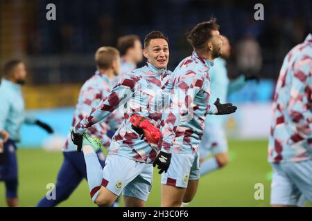 BURNLEY, GROSSBRITANNIEN. 27. OKTOBER Connor Roberts aus Burnley vor dem Carabao Cup-Spiel zwischen Burnley und Tottenham Hotspur in Turf Moor, Burnley am Mittwoch, 27. Oktober 2021. (Kredit: Pat Scaasi | MI Nachrichten) Kredit: MI Nachrichten & Sport /Alamy Live Nachrichten Stockfoto