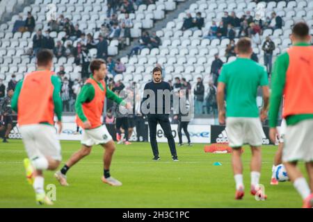 Alessio Dionisi, Manager von US Sassuolo während der italienischen Meisterschaft Serie Ein Fußballspiel zwischen Juventus FC und US Sassuolo am 27. Oktober 2021 im Allianz Stadion in Turin, Italien - Foto: Nderim Kaceli/DPPI/LiveMedia Stockfoto