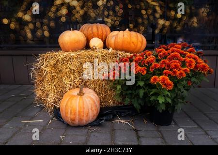 Dekorativer Bereich für die Halloween und Day of the Dead Party. Heimdeko für den Tag aller Heiligen, Halloween, den Tag der verstorbenen Seelen. Seve Stockfoto