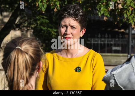 Westminster, London, Großbritannien. Oktober 2021. Alison Thewliss, Abgeordnete der Scottish National Party (SNP) heute in Westminster. Kredit: Imageplotter/Alamy Live Nachrichten Stockfoto