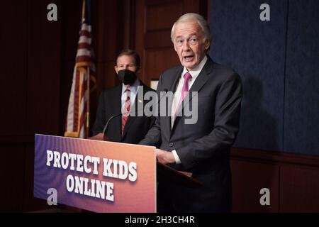 Washington, Usa. Oktober 2021. US-Senator Ed Markey (D-MA) spricht während einer Pressekonferenz über den Online Privacy Protection Act bei SVC/Capitol Hill. Kredit: SOPA Images Limited/Alamy Live Nachrichten Stockfoto