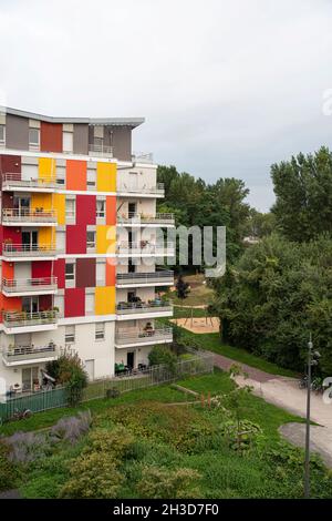 Modernes Wohngebäude in der Stadt Straßburg, Frankreich Stockfoto